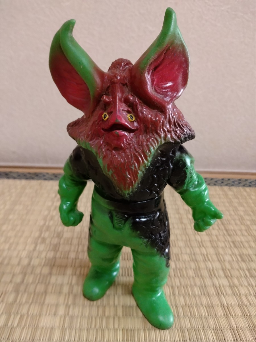 ブルマァク イカルス星人 ソフビ 当時物 マルサン スタンダードサイズ Yahoo!オークション - マルサン マルザン ソフビ イカルス星人