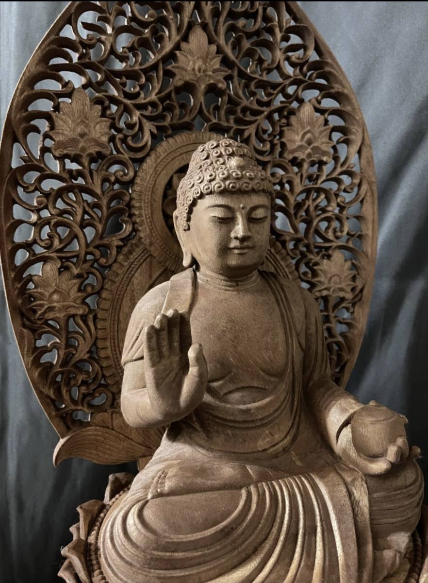 大型高62cm 仏教工芸品　総楠製　井波彫刻　極上彫　木彫仏像 薬師如来座像_画像8