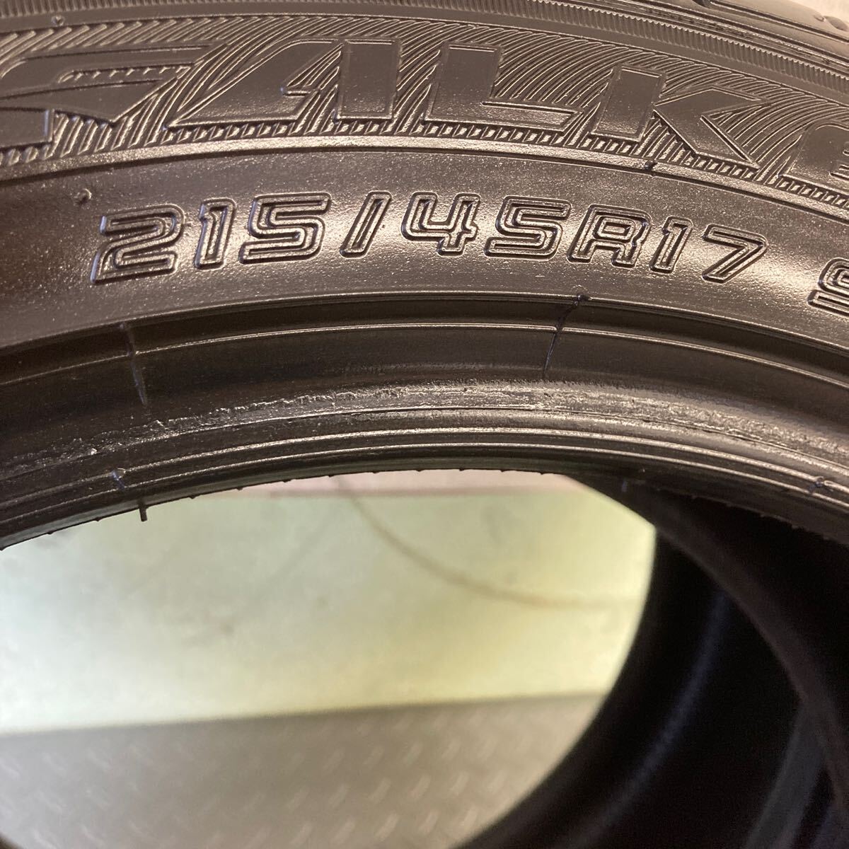 FALKEN ファルケン 215/45R17 2023年製 7部山 2本セット ラジアル ノーマルタイヤ 夏タイヤ _画像8