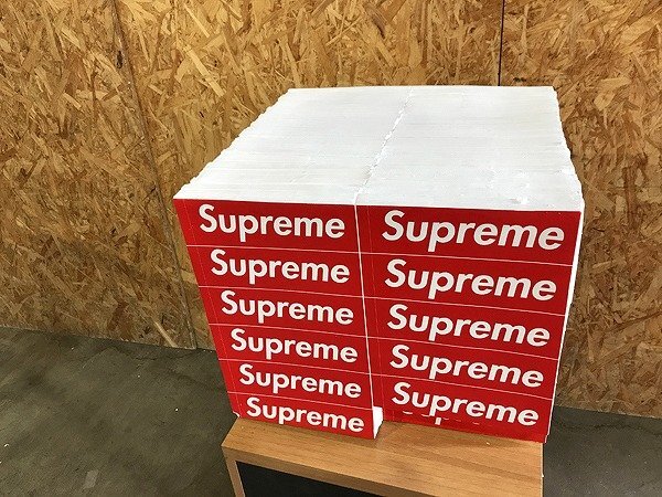 LYG30238相 Supreme スツール Rotary Hero Sticker Bricks Stool 直接お渡し歓迎