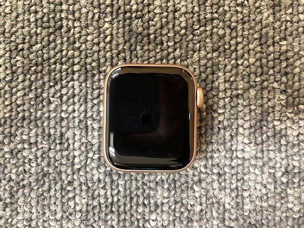 TMK80960相 Apple Watch SE Apple Watch GPS 3H134J/A A2351 デモ機 直接お渡し歓迎_画像1