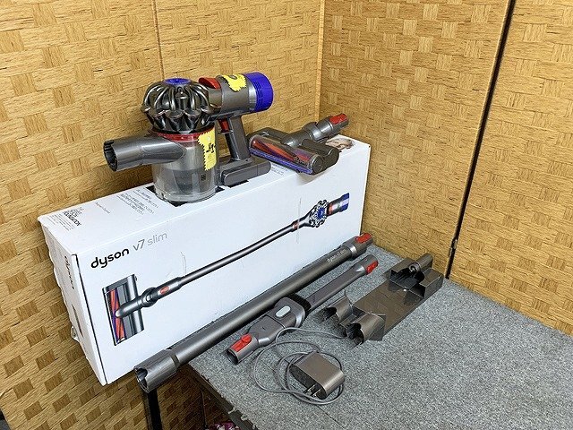 LHG08458相 ダイソン 掃除機 dyson v7 slim SV11SLM 直接お渡し歓迎_画像1