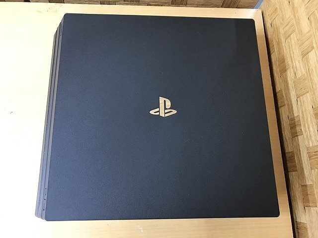 MNG37693厚 SONY ゲーム機 PlayStation4 Pro CUH-7200B DualShock4 直接お渡し歓迎_画像2