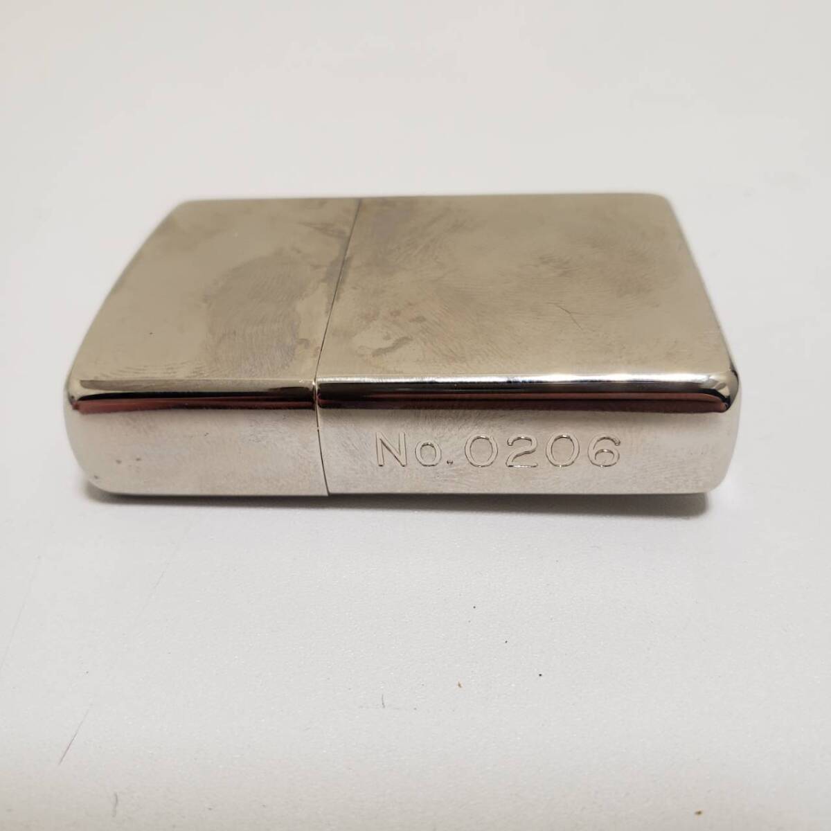 【SPM-3634】1円スタート！ZIPPO ジッポ AMERICAN CLASSIC 1933 2000年記念 No0206 ケース付き 着火未確認 ライター 喫煙具 現状品_画像3