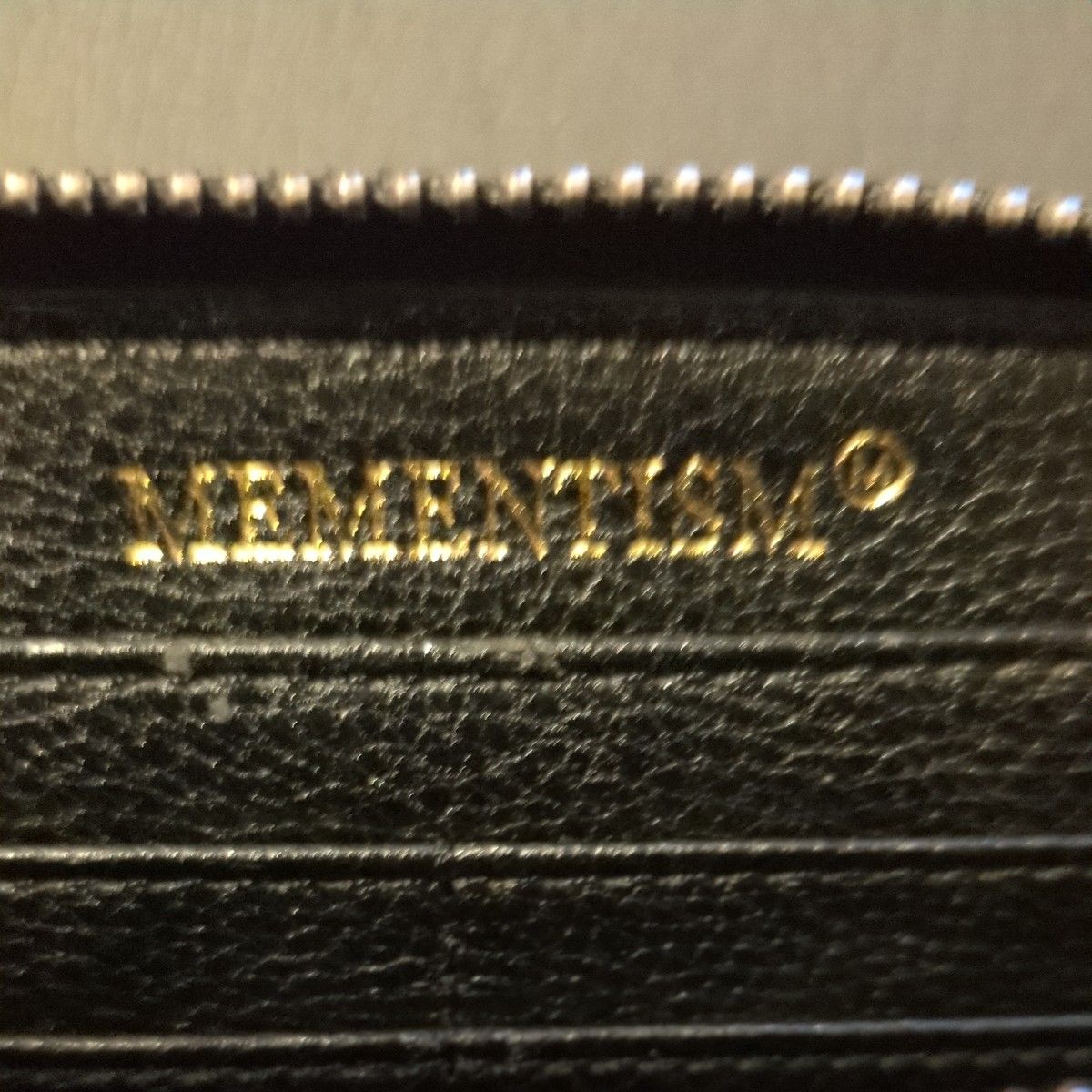 MEMENTISM ファスナー長財布 ブラック スタッズ MEMENTISM ファスナー長財布 ブラック スタッズ