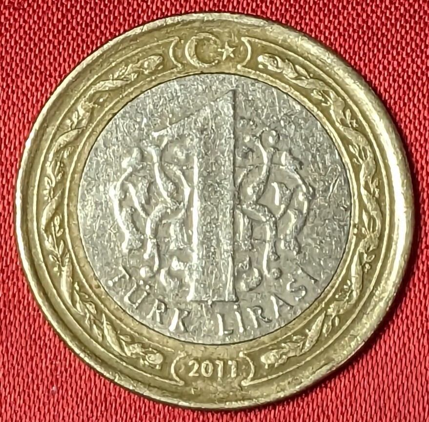 トルコ 1リラ・被金属貨 2011年 【流通品】   玉ちゃんNo.3207の画像2