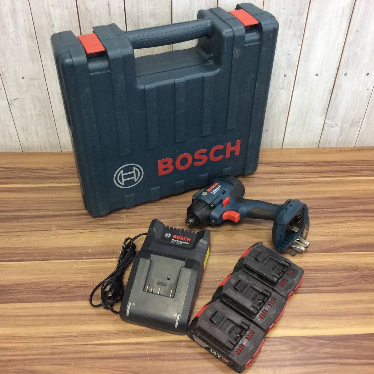 [TH-1704] secondhand goods BOSCH Bosch battery impact driver GDR18V-160 battery 3 piece with charger 