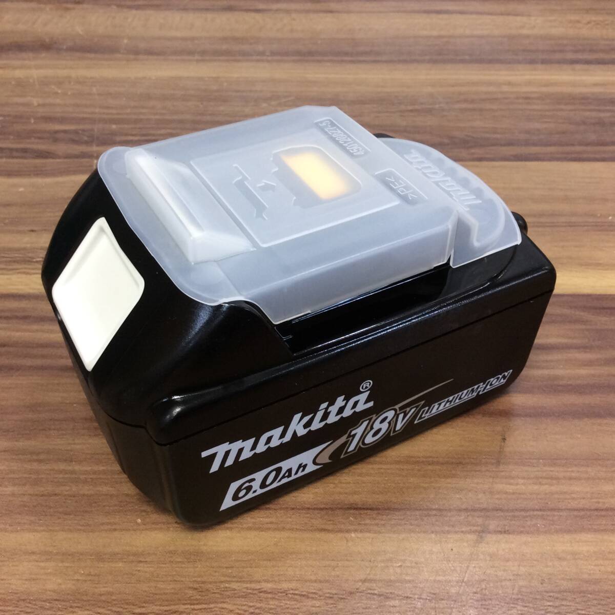 【TH-1667】未使用 makita マキタ 充電式マルチツール TM51DRG 純正バッテリー 18V6.0Ah×1個 充電器付の画像4