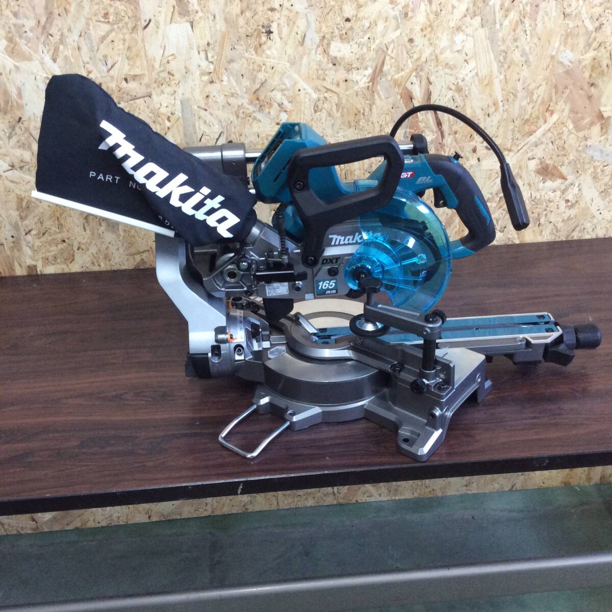 Yahoo!オークション - 【TH-1933】未使用 展示品 makita マキタ Yahoo!オークション - 【TH-1933】未使用 展示品 makita マキタ