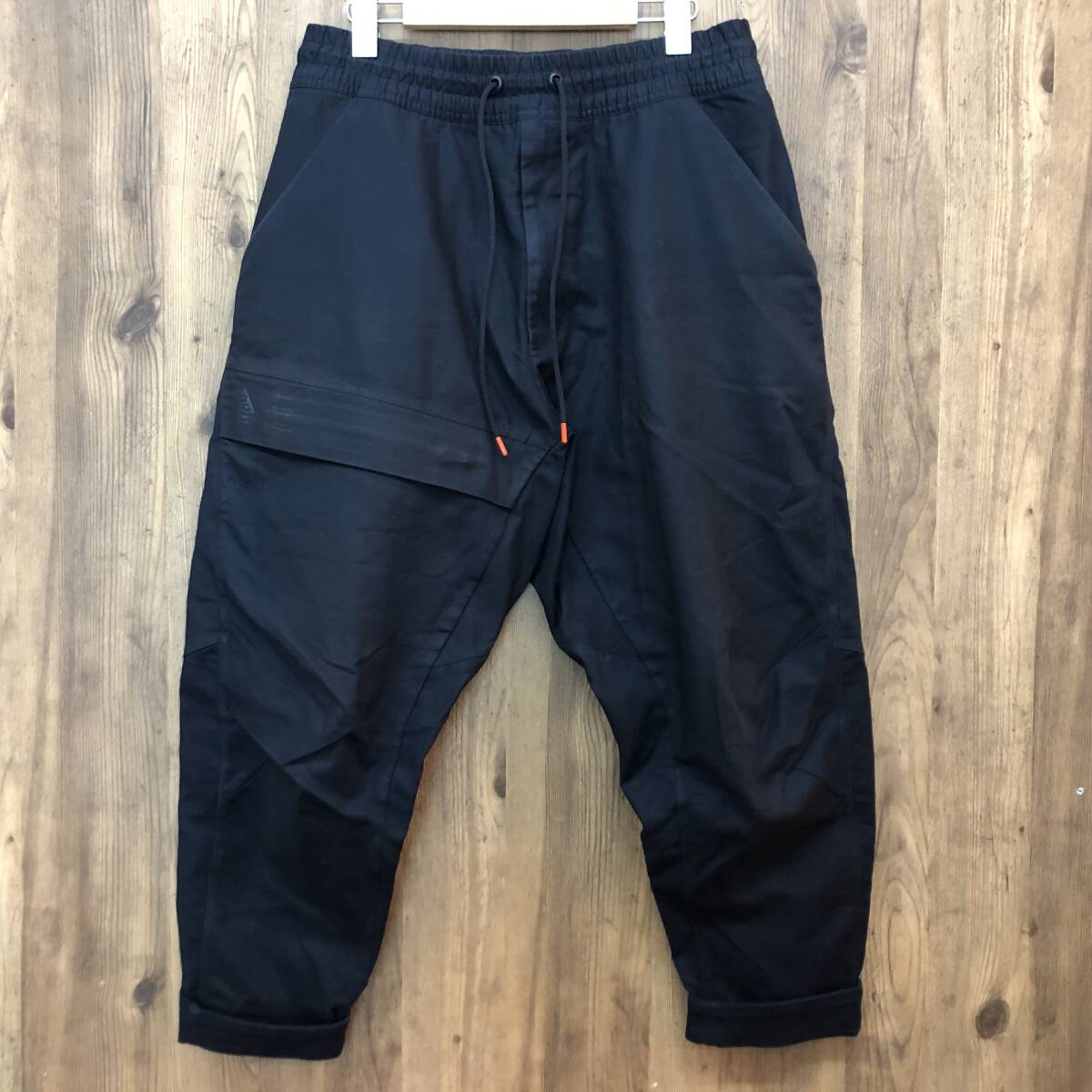 tu132 NIKE LAB ACG WOVEN CROPPED PANTS BLACK Sサイズ ※中古難有_画像1