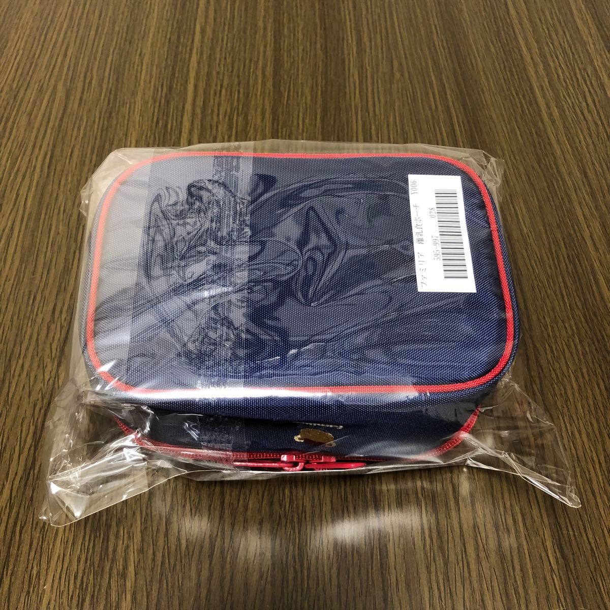 familiar ポーチ ファミリア カバラリ ネイビー 新品未開封&廃盤商品】familiar ファミリア 離乳食ポーチ