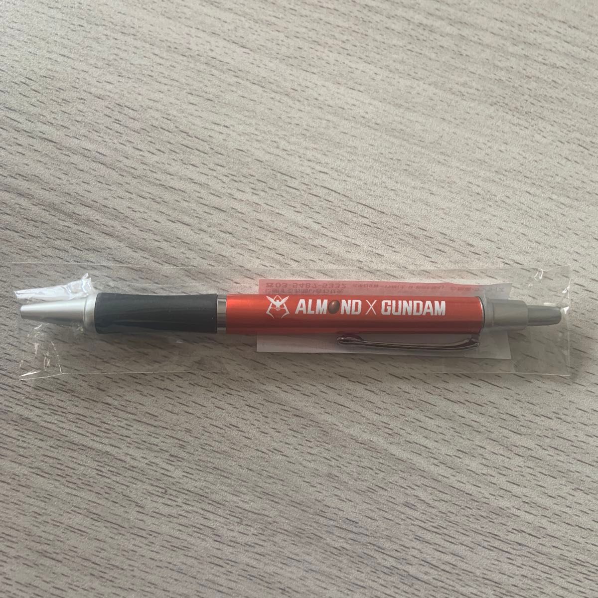 ガンダム   セブンイレブン　アーモンドチョコレート　ALMOND × GUNDAM キャンペーン　ボールペン