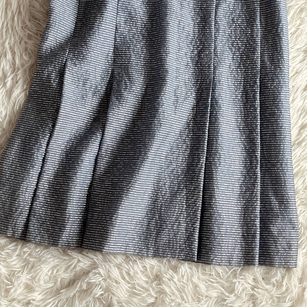 ② 日本製 レリアン Leilian シルク 絹 ジャガード タック スカート シルキー 大きいサイズ11の画像3