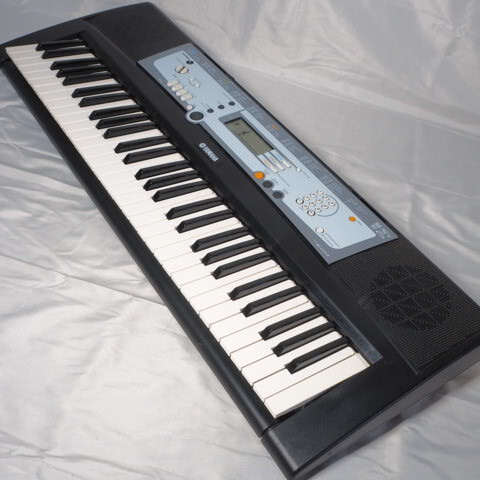YAMAHA PSR-E213 ポータトーン キーボード 電子ピアノ 61鍵盤 スタンド付き MIDI対応 ヤマハ/170サイズ_画像5