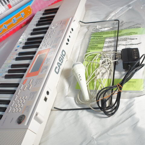 CASIO LK-123 光ナビゲーション キーボード 2016年製 61鍵盤 タッチレスポンス 電子ピアノ 楽器/160サイズ_画像7