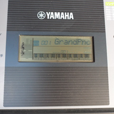 美品 YAMAHA PSR-E233 キーボード 61鍵盤 2011年製 電子ピアノ 楽器/160サイズ_画像4