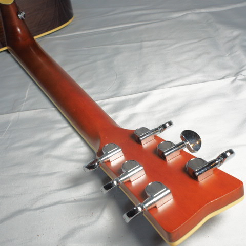 美品 YAMAHA FS830 アコースティックギター ケース付き ダスクサンレッド べっ甲ピックガード アバロン貝インレイ 楽器/170サイズの画像8