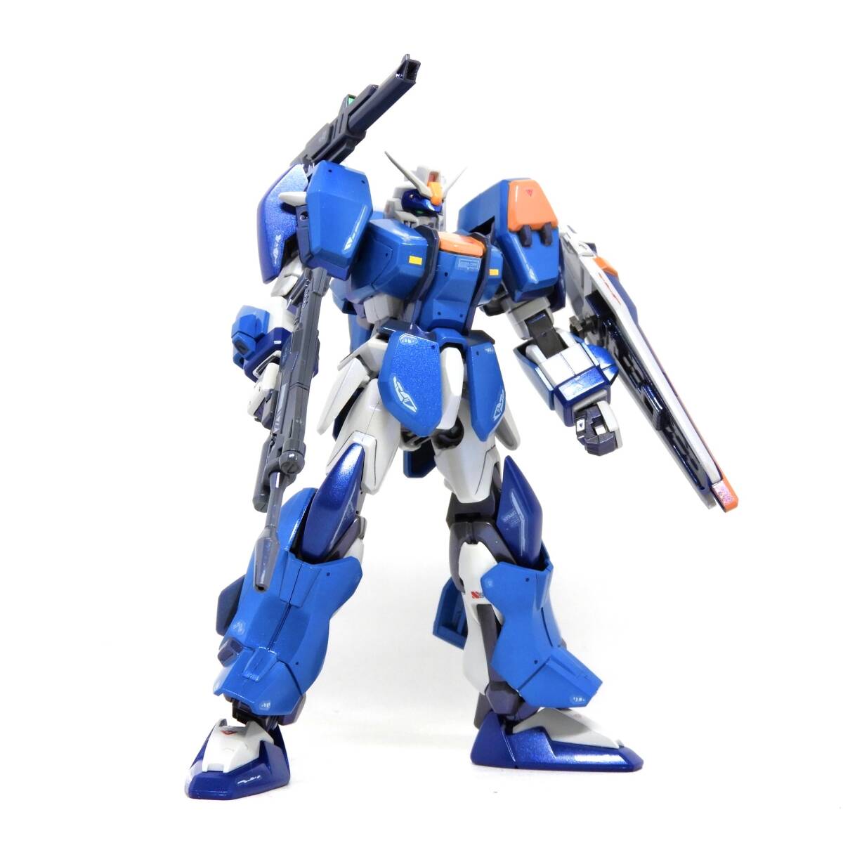 HG デュエルガンダム / ガンプラ 完成品