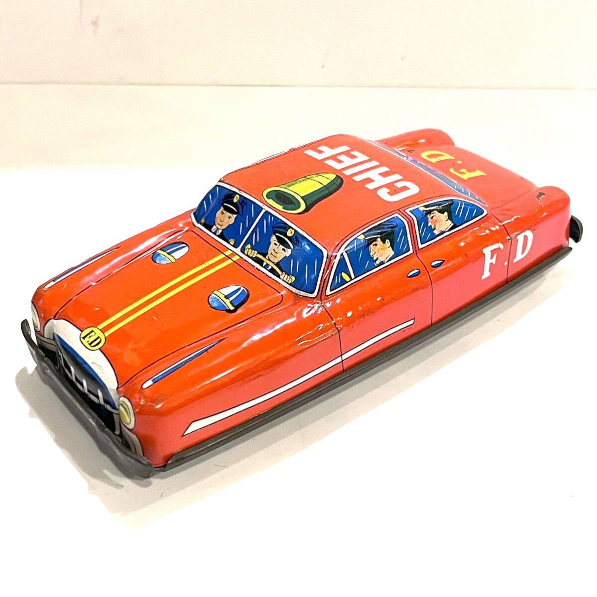 ブリキ 車 Tin Fire Department Chief Car Vintage F.D 当時物 昭和 レトロ ヴィンテージ おもちゃ k2403305の画像1