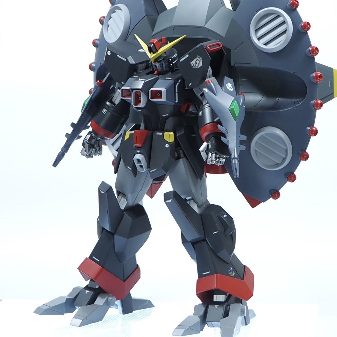 HGCE hg デストロイガンダム　全塗装　完成品 徹底塗り分け　_画像7