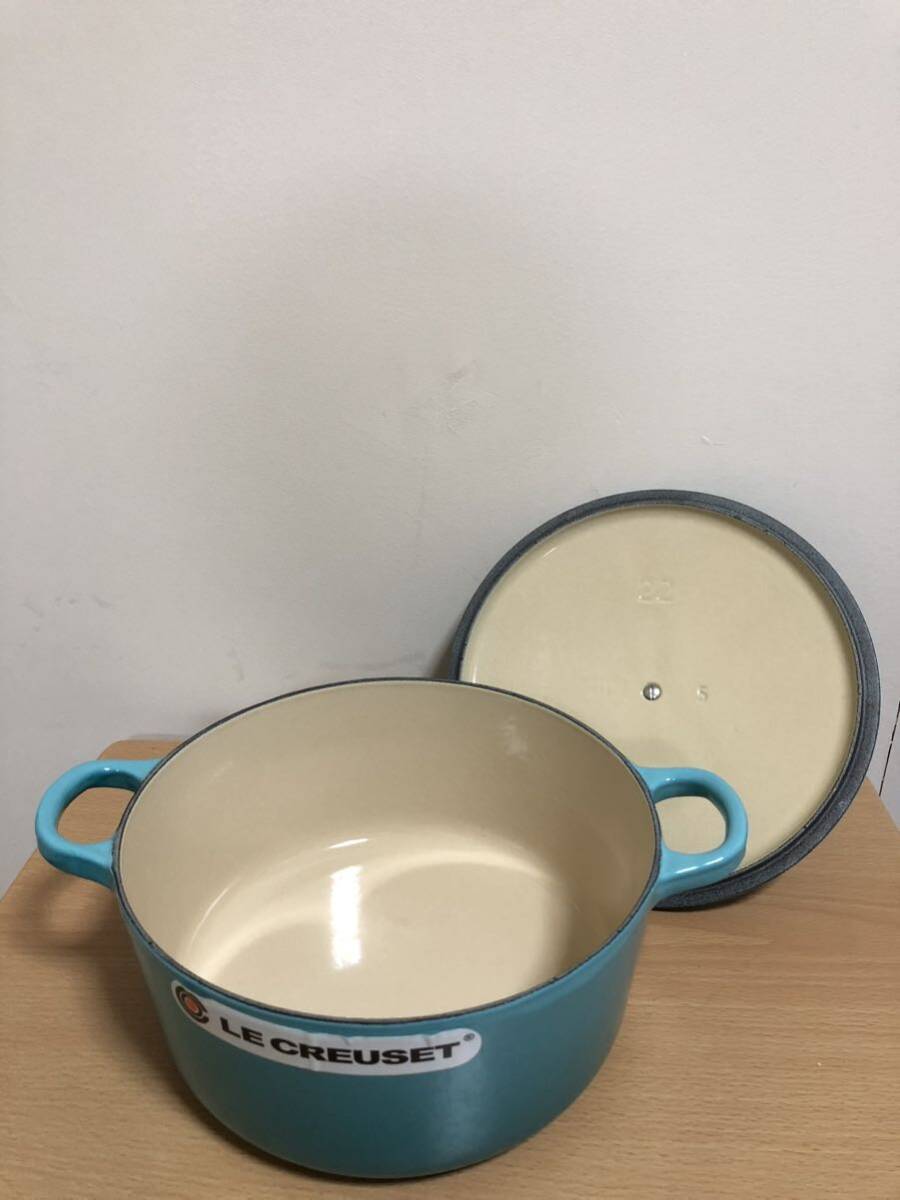 1回使用したのみ LE CREUSET 両手鍋 ルクルーゼ 両手鍋 22cm 美品 カリビアンブルーの画像4