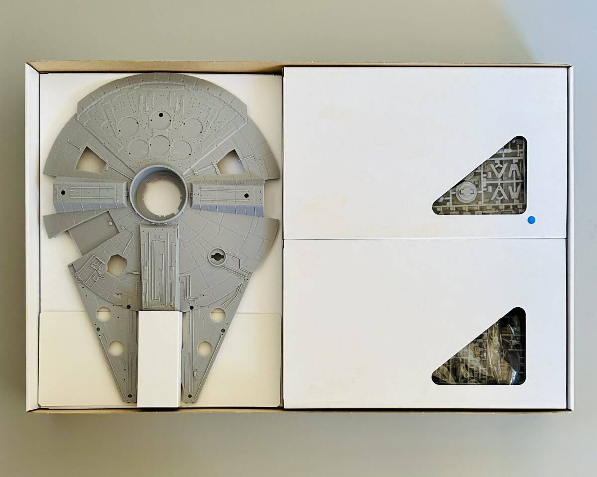 ファインモールド（Fine Molds）「1/72 スターウォーズ ミレニアム・ファルコン（MILLENIUM FALCON）」未組立品の画像7