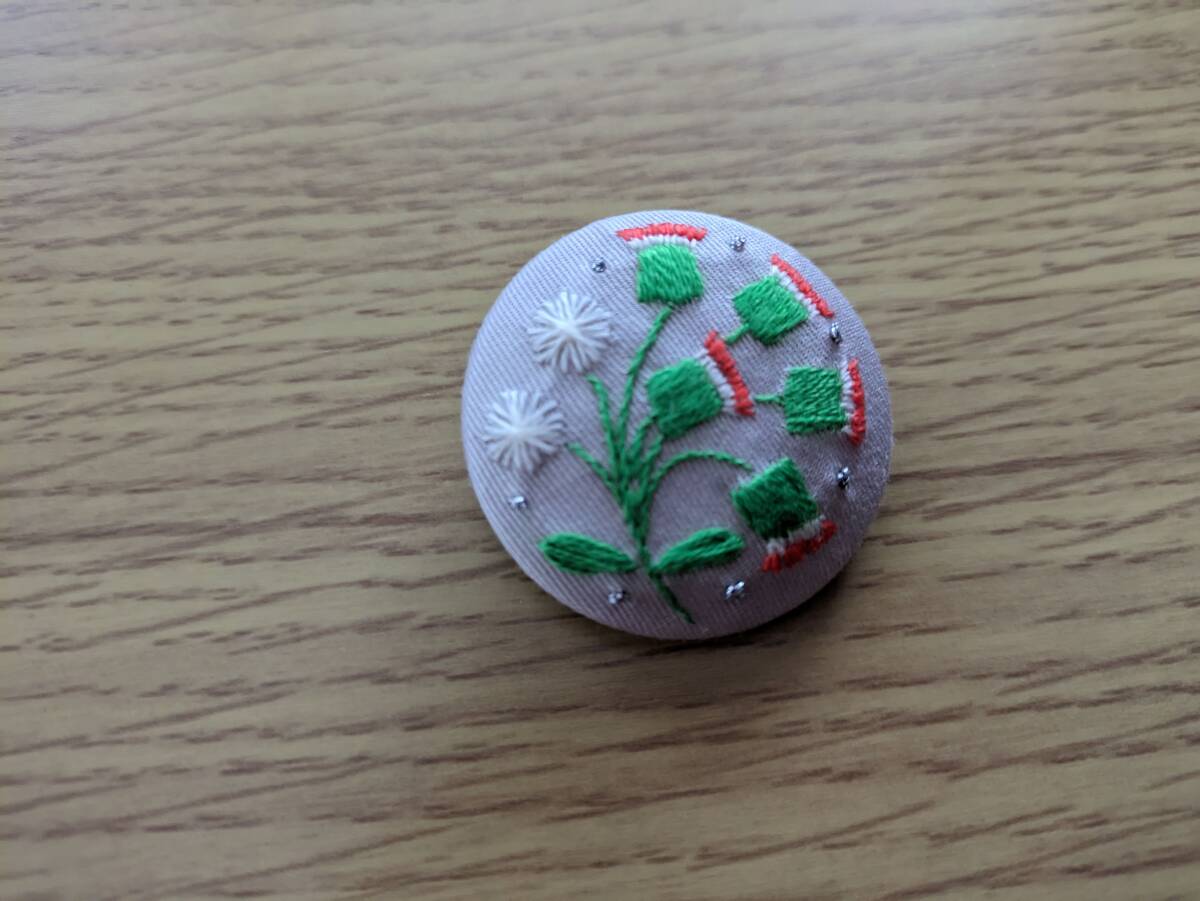  Alpine plants embroidery brooch 1