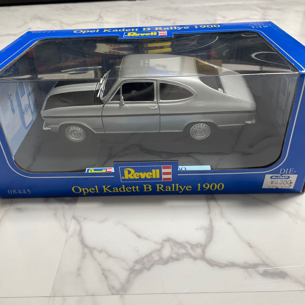 【箱付き】《1/18スケール》Opel Kadett B Rallye 1900 Revell レベル ミニカー コレクション放出 シルバー メタルダイキャスト 08445