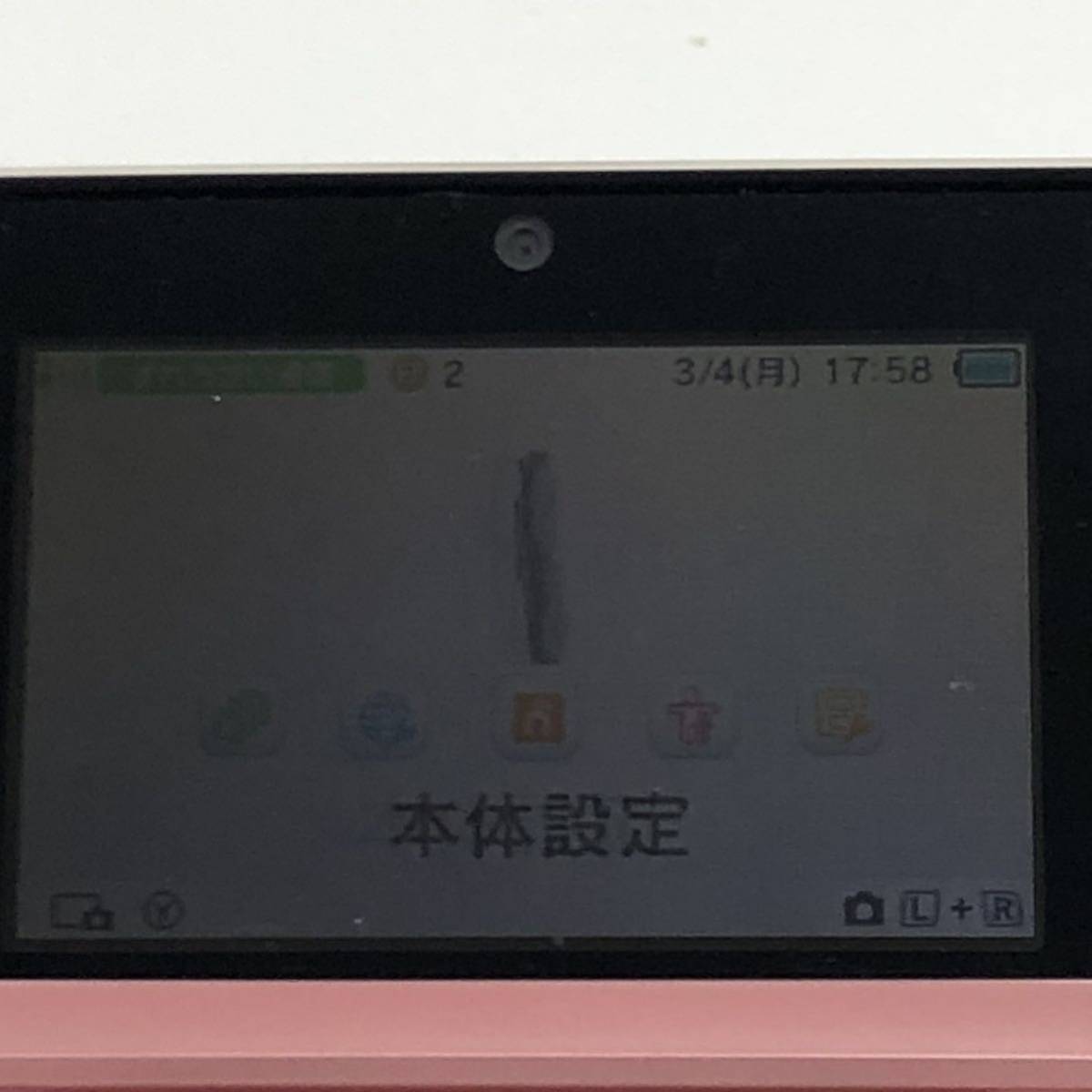 G※ Nintendo ニンテンドー 3DS ニンテンドー3DS ピンク 傷 汚れ 有り 通電確認済 画面暗いです ゲーム機 ソフト付 ACアダプタ無 ポケモン_画像3