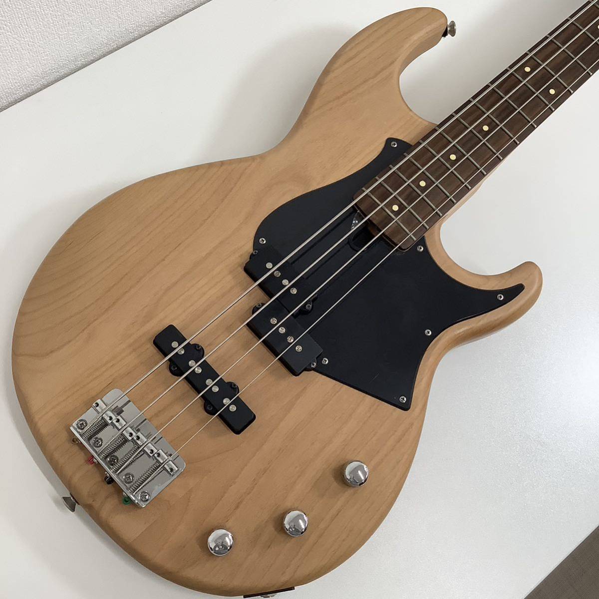 W※ YAMAHA ヤマハ BB234 YNS BROAD BASS 4弦 エレキベース ソフトケース付 BBシリーズ イエローナチュラルサテン ベース 弦楽器 傷汚れ有の画像6