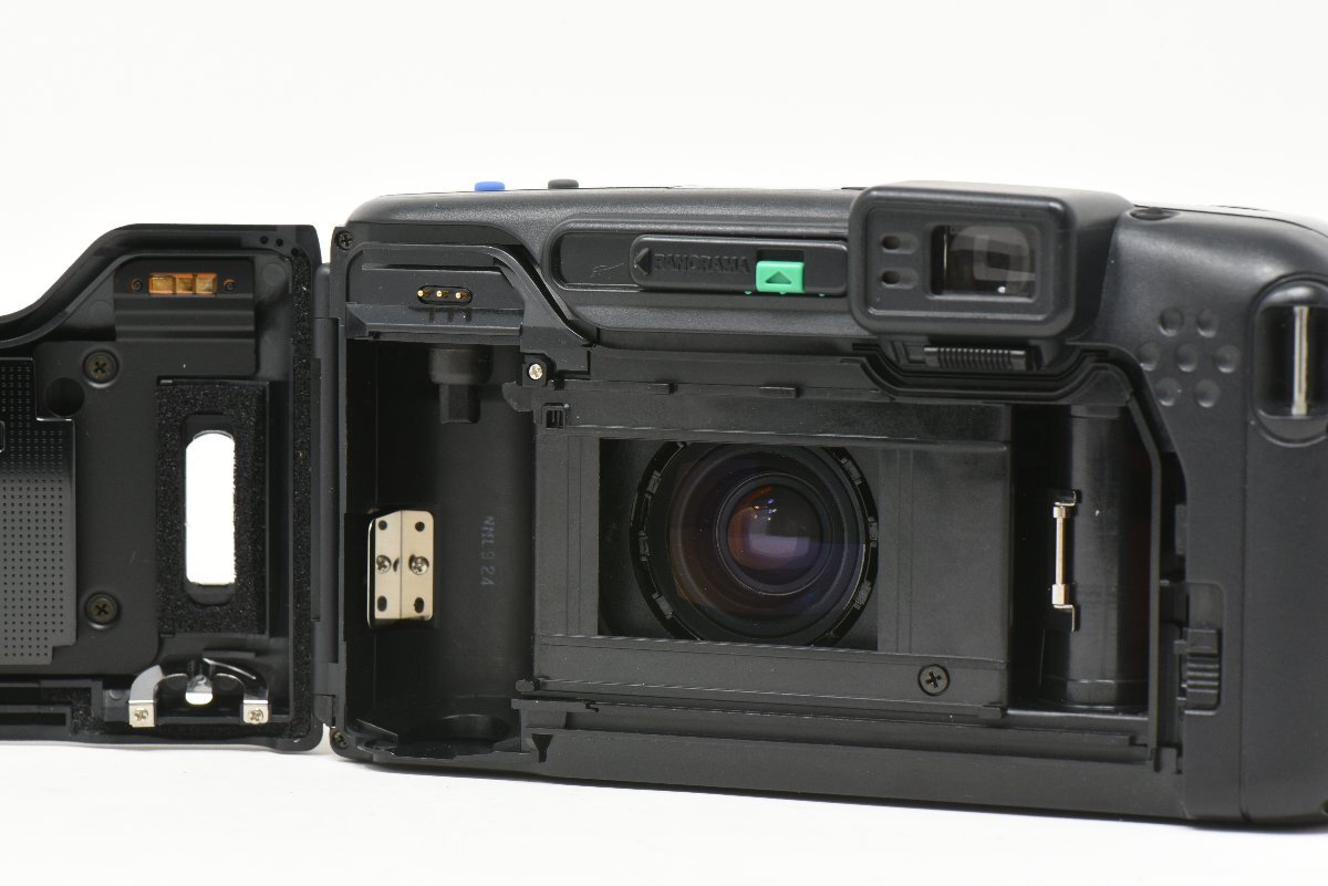 Released in 1991 / OLYMPUS IZM 220 PANORAMA ZOOM Compact 35mm Film Camera　※動作確認済み、現状渡し_画像9