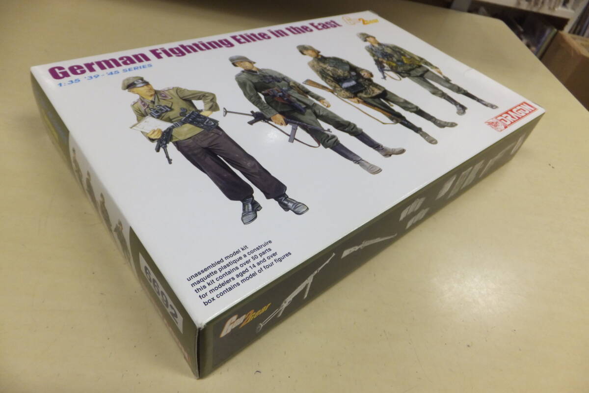 ２８　ドラゴン１／３５独　武装親衛隊カンプ・グルッペ東部戦線　宅急便のみ同梱可です。_画像2