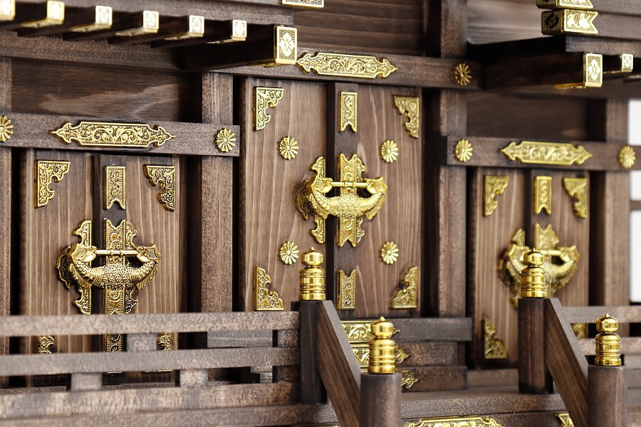 神棚 モダン 三社 屋根違い 寿福宮 家具調仕上げ 限定作成 リモコン LED灯篭 鳥居 付き 神棚セット ご神前 神具セット 家具調モダン神棚_画像7