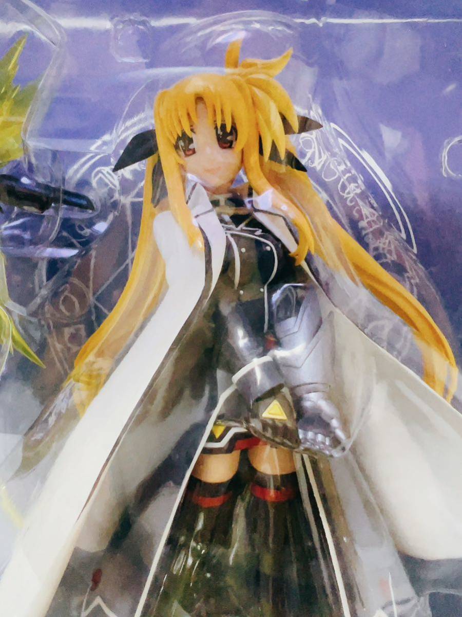 魔法少女リリカルなのは StrikerS フェイト・T・ハラオウン (1/8スケールPVC塗装済み完成品)_画像4