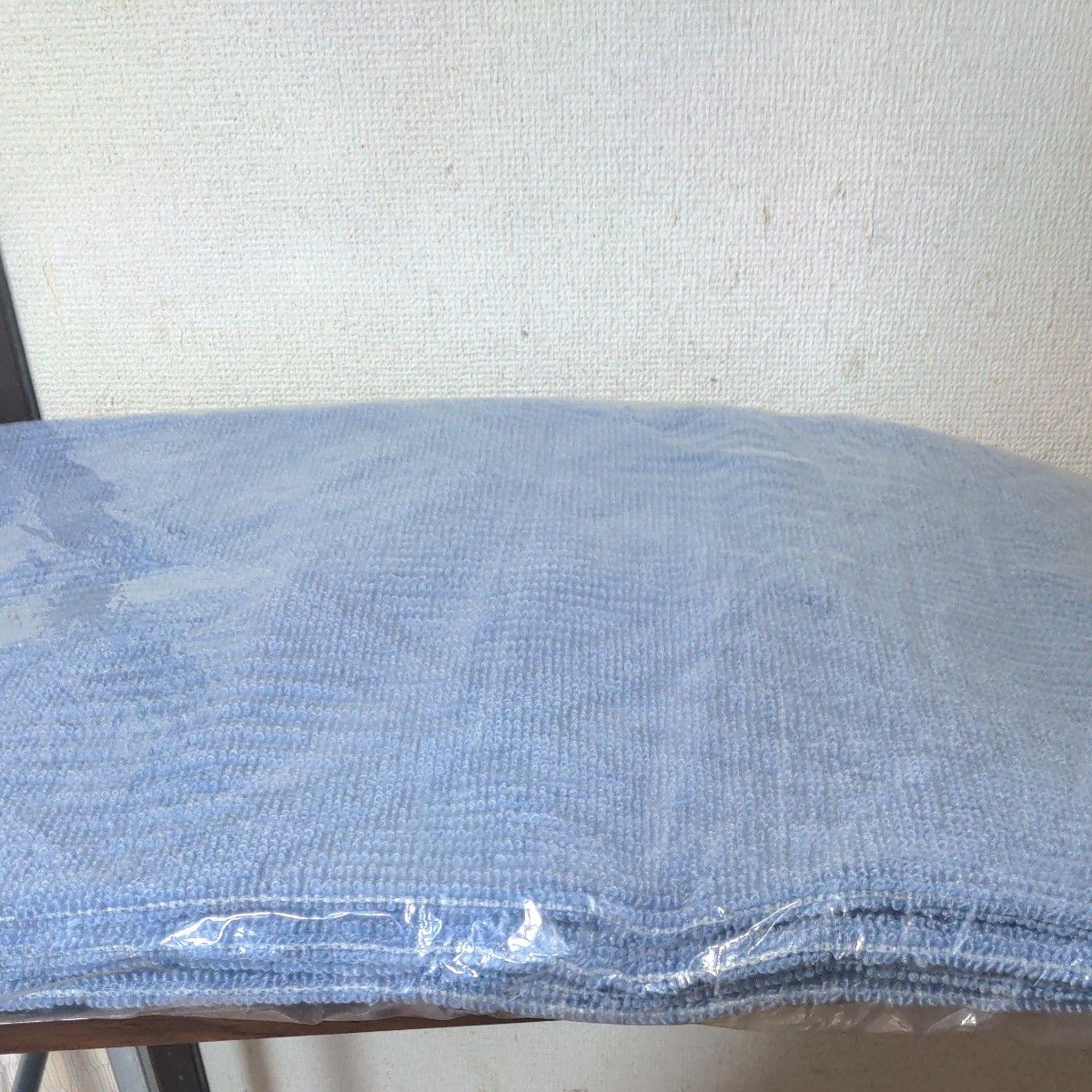 アストル　平織りカーペット１枚　江戸間2畳 176cmX176cm   正方形　抗菌加工　裏面の不織布はなし　ポリエステル90%
