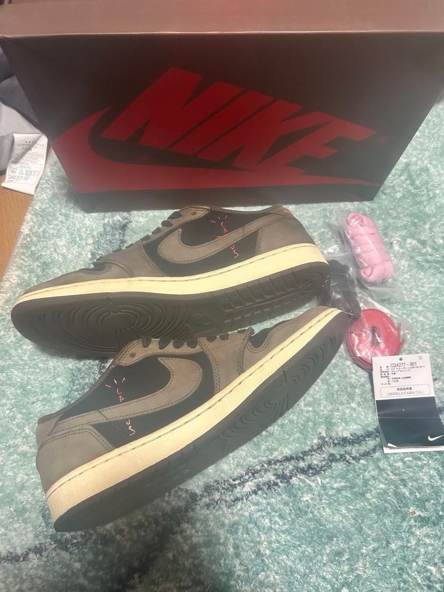 Travis Scott × Nike Air Jordan 1 Low OG SP-T  "Black/Dark Mocha"