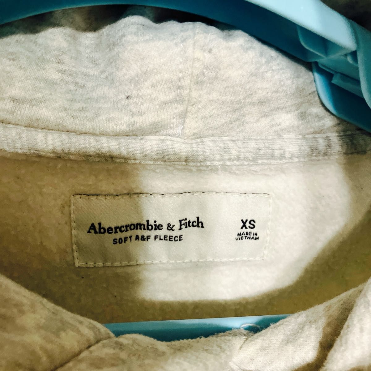 Abercrombie＆Fitch  ロゴパーカー XSサイズ