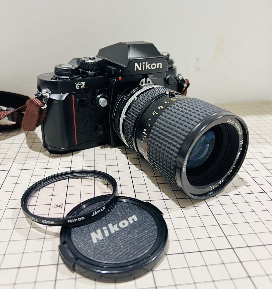 Nikon ニコン F3 アイレベル　レンズ ZOOM-NIKKOR 35-70㎜ 1:3.5 一眼レフカメラ　_画像1