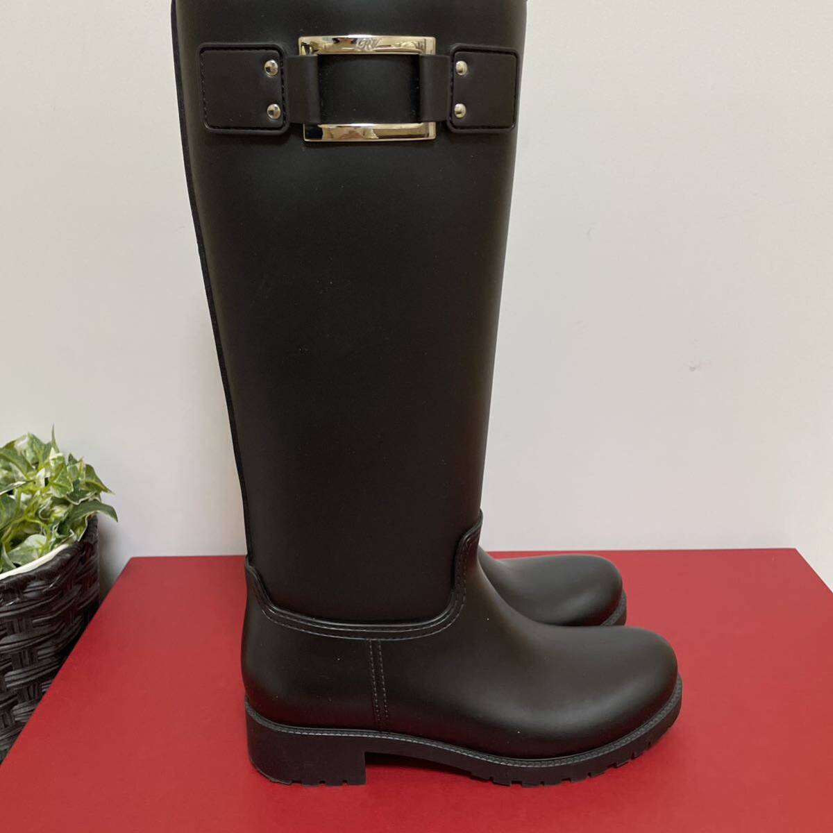 ★美品　Roger Vivier ロジェヴィヴィエ　レインブーツ　長靴　ロングブーツ　黒　ブラック　シルバー　ROGER VIVIER ラバー　39 24.5㎝