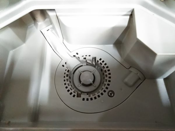 ★パナソニック Panasonic ナノイー X搭載 食器洗い乾燥機 NP-TZ100 2019年製 動作確認済みE-0320-3　@160 ★_画像8