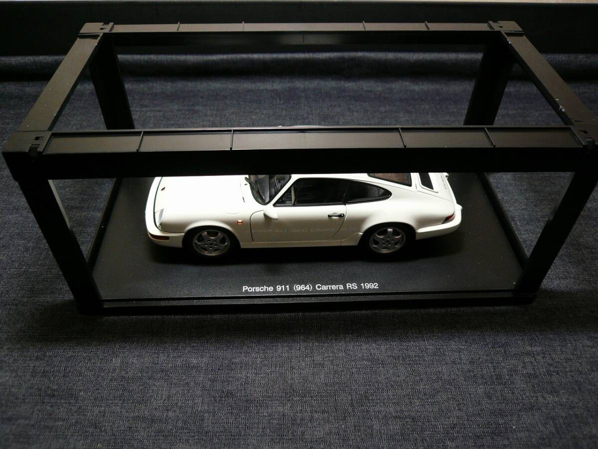 AUTOart オートアート 1/18 ポルシェ 911 (964) Carrera RS カレラ RS 1992の画像10