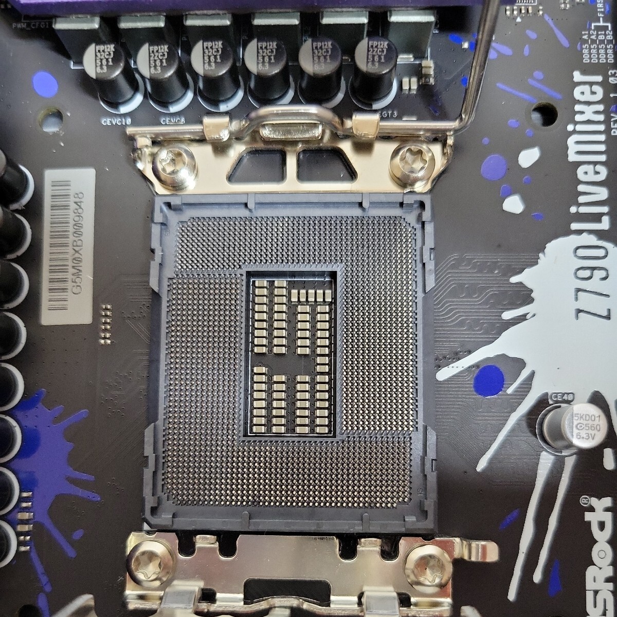 極美品 ASRock Z790 LiveMixer/ATXマザーボード/(LGA1700)INTEL第12,3世代CPU対応/DDR5 BIOS起動確認済 _画像8