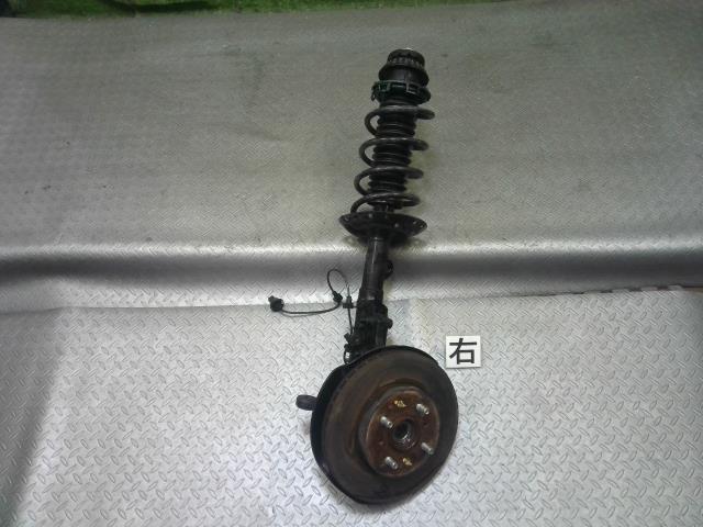 ホンダ(Honda)※同梱不可※フィット GP6 右フロントストラット 品番 51611-T5E-J31 ナックル ローター ABS付_画像1