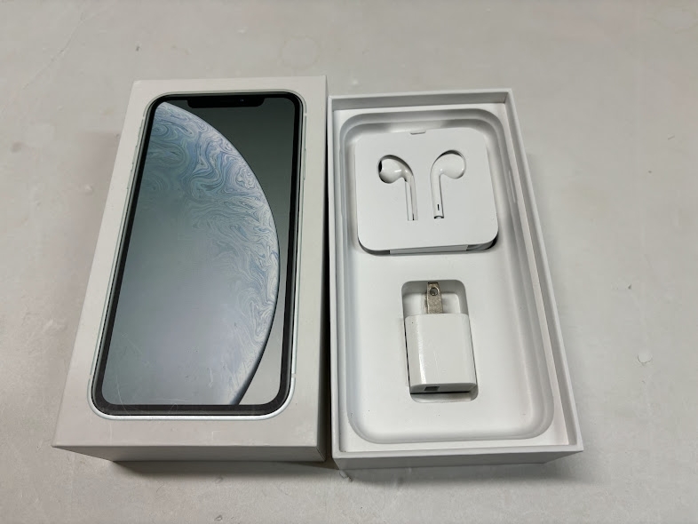 中古　iPhone Xr ホワイト 64GB SIMロック解除済