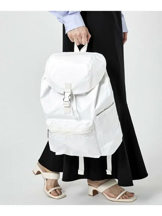  god cape . Le Sportsac rucksack backpack pure white 