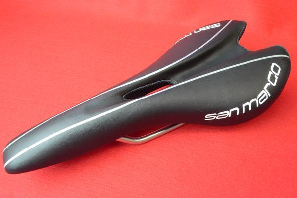 新品★selle san marco★セラサンマルコ★PONZA★Arrowhead★ポンザ★アローヘッド★穴開き★軽量◆黒Z★ B2_画像1