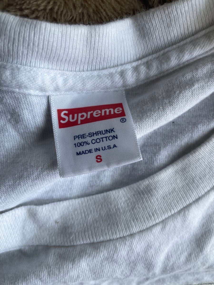 supreme Tシャツ　Sサイズ