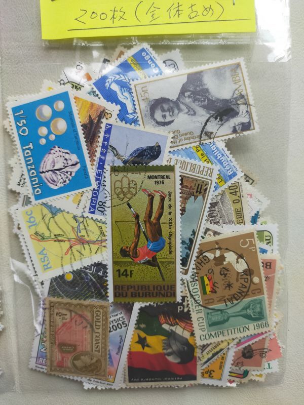 [.] foreign stamp Africa ( large, middle, small )400 sheets + middle South America 200 sheets +1s/s memory . body ( settled ) large amount . summarize . house ... seems to be stamp . comfort . already /2681