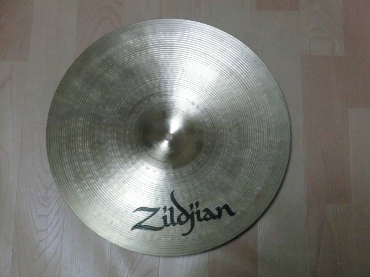 ☆★送料無料！★美品★Aジルジャン ロック・クラッシュ シンバル 18インチ★A Zildjian Rock Crash 18/45cm★☆の画像4