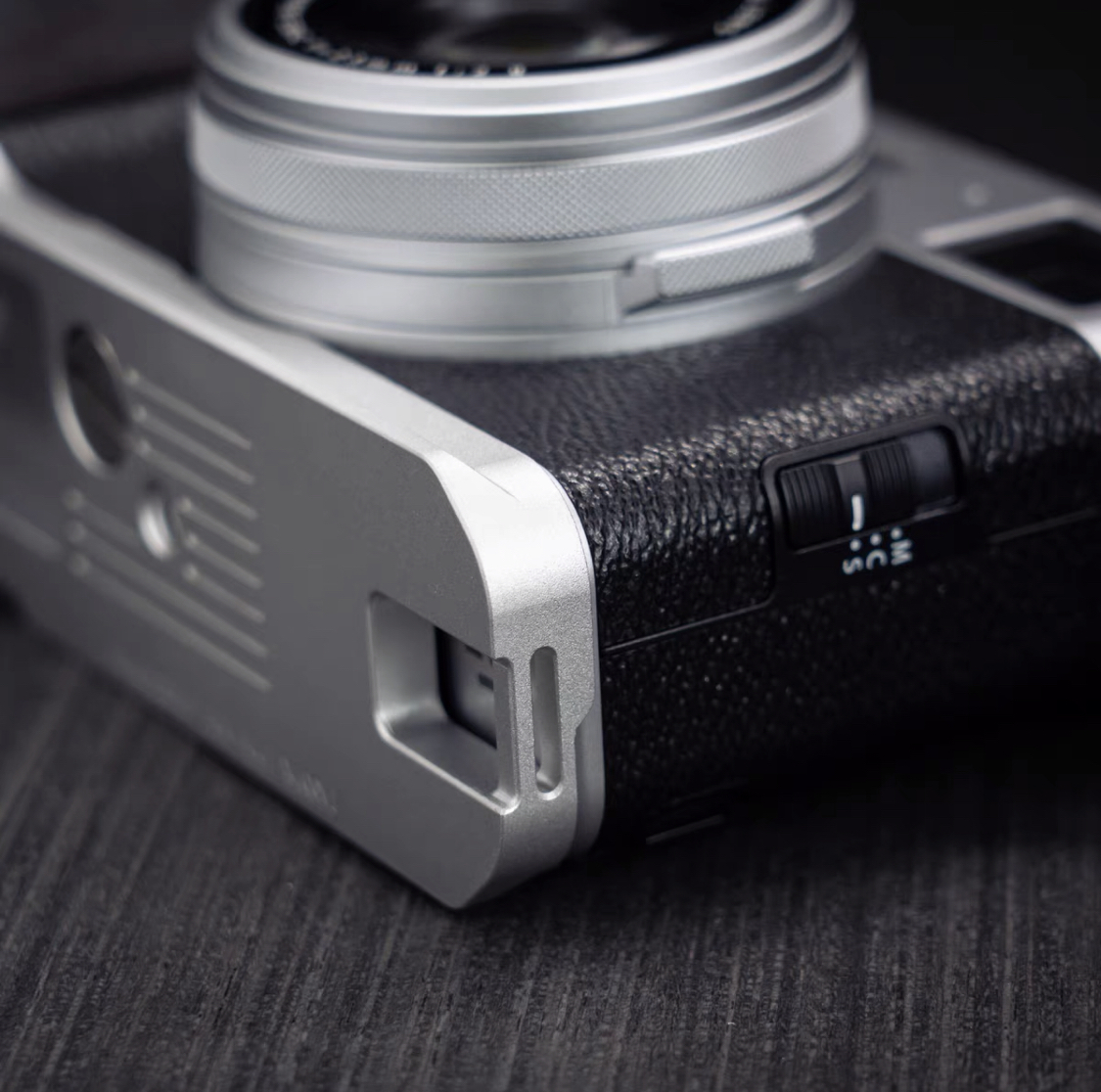 FUJIFILMフジフイルム X100VI(x100 6)用 ハンドグリップ FUJIFILMフジフイルム X100VI(x100 6)用 ハンドグリップ